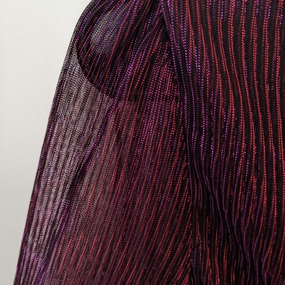 Mink Pink Purple Pink Shiny top - Picture 5 of 9